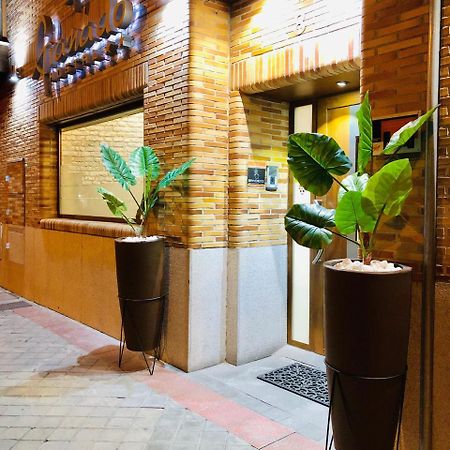 Hostal Granado Madrid Luaran gambar