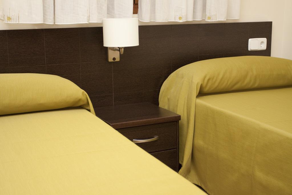 Hostal Granado Madrid Luaran gambar