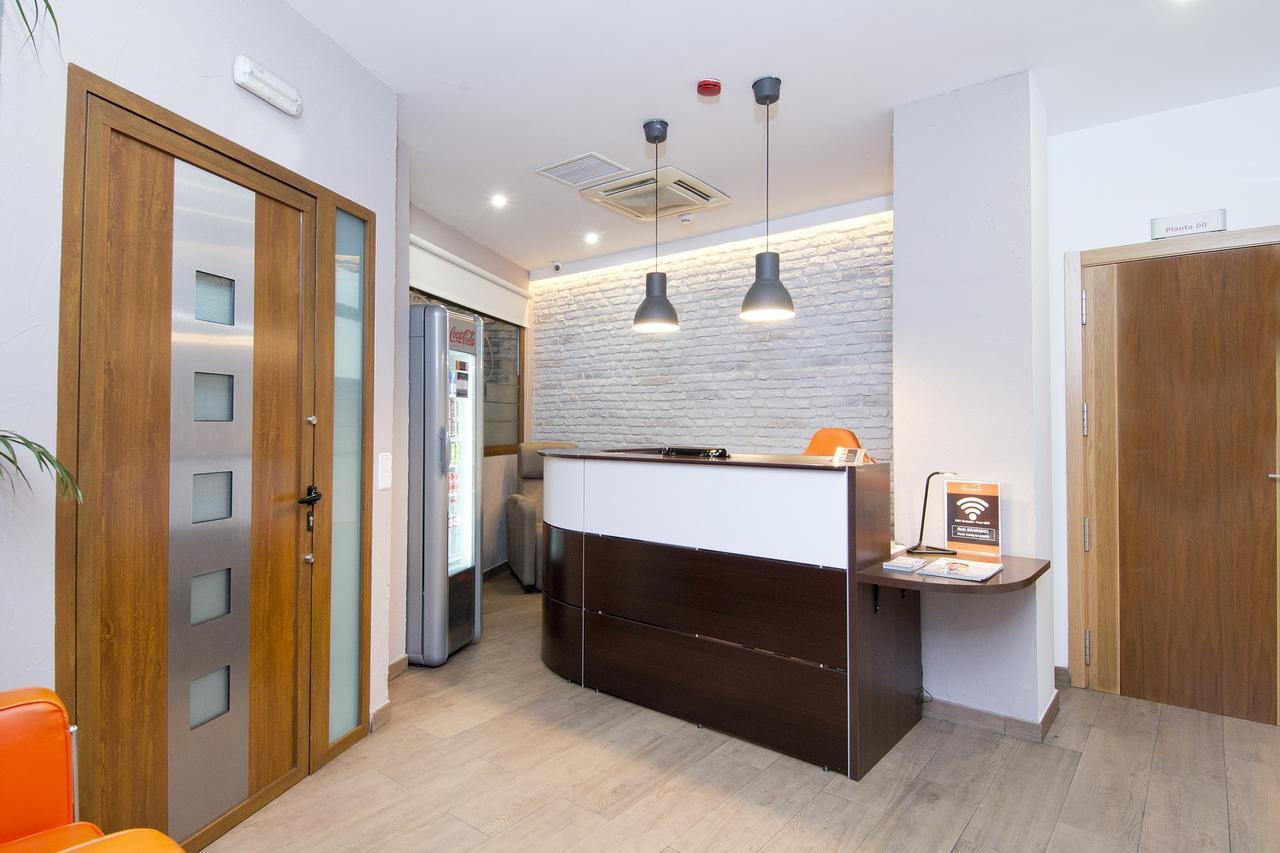 Hostal Granado Madrid Luaran gambar