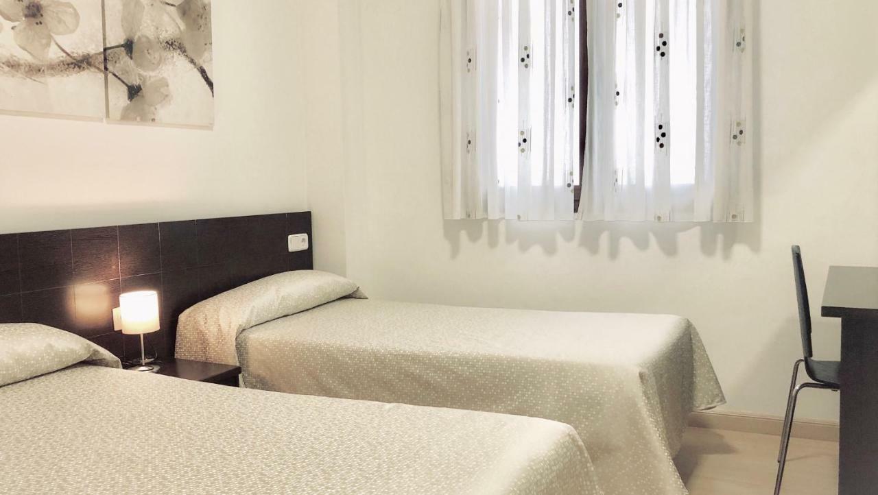 Hostal Granado Madrid Luaran gambar